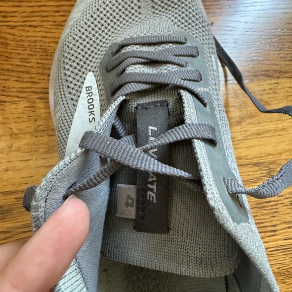 Brooks Levitate 4 Women’s 7.5 Tennis Shoe - Picture 5 of 9